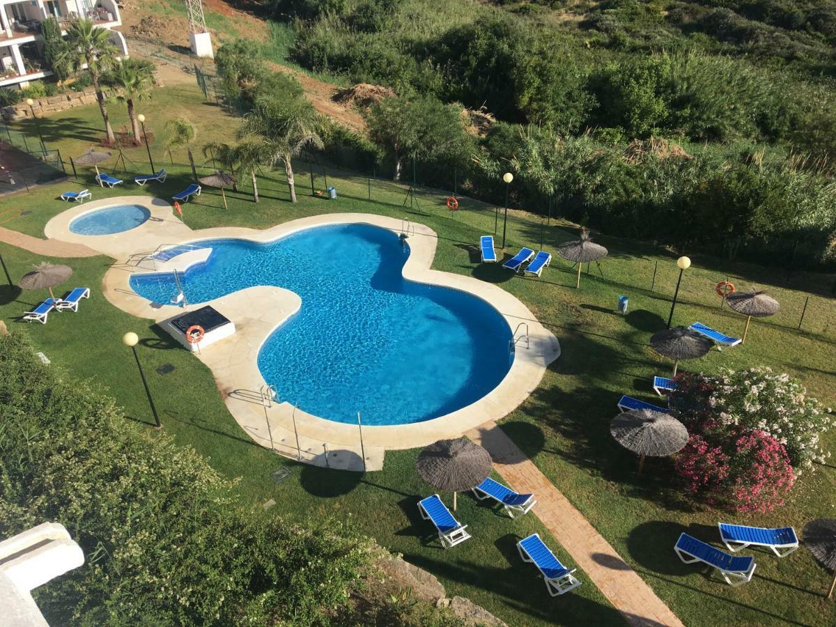 Apartamento Con Vistas Al Mar En Manilva Playa Esterno foto